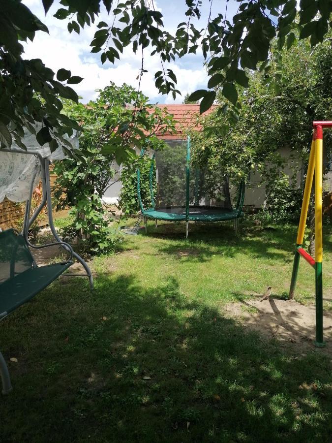 Szep Erno Vip Apartman Hajdúszoboszló Exteriör bild