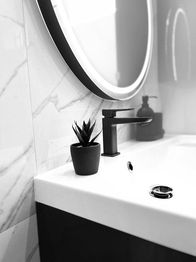 Szep Erno Vip Apartman Hajdúszoboszló Exteriör bild