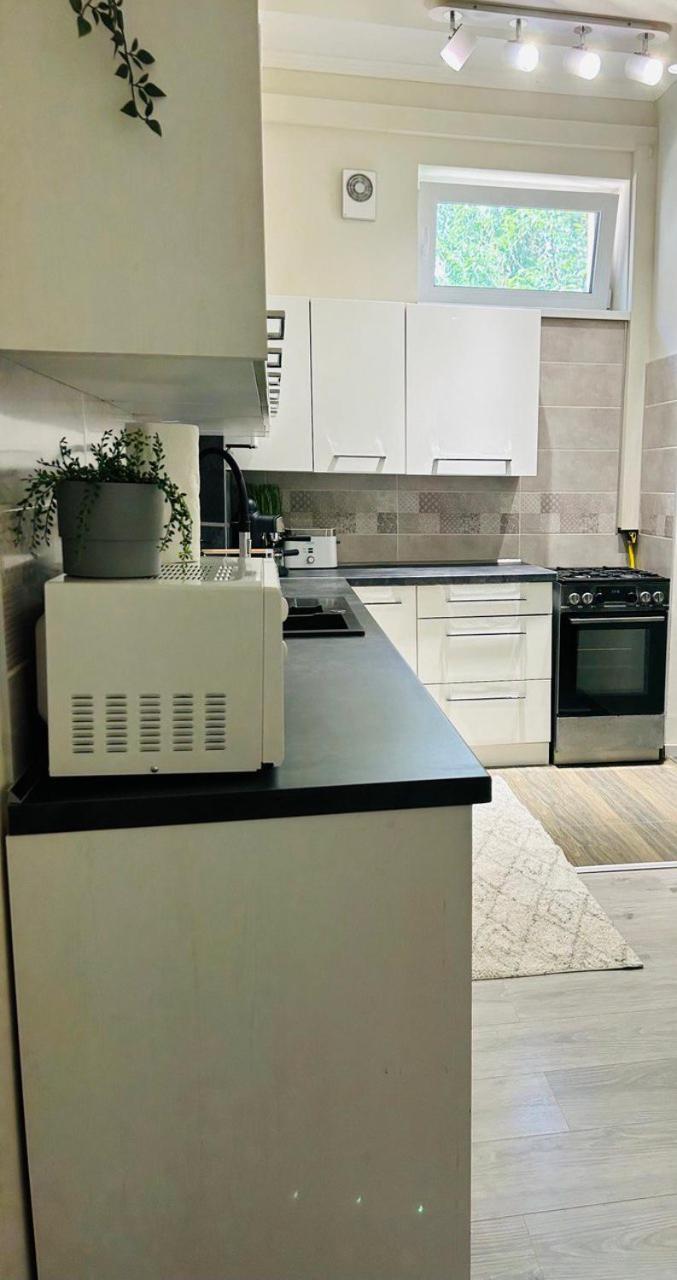 Szep Erno Vip Apartman Hajdúszoboszló Exteriör bild
