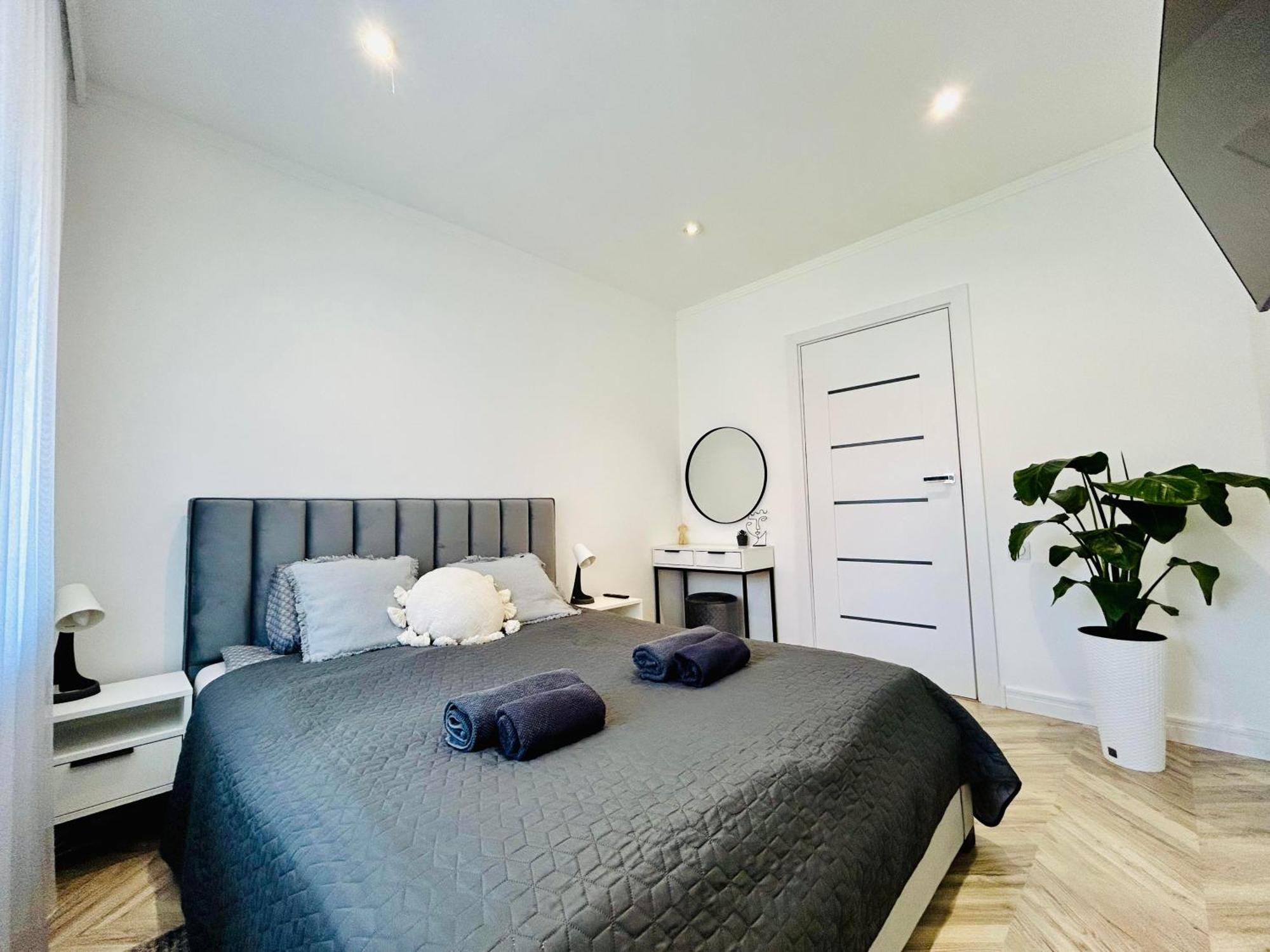Szep Erno Vip Apartman Hajdúszoboszló Exteriör bild