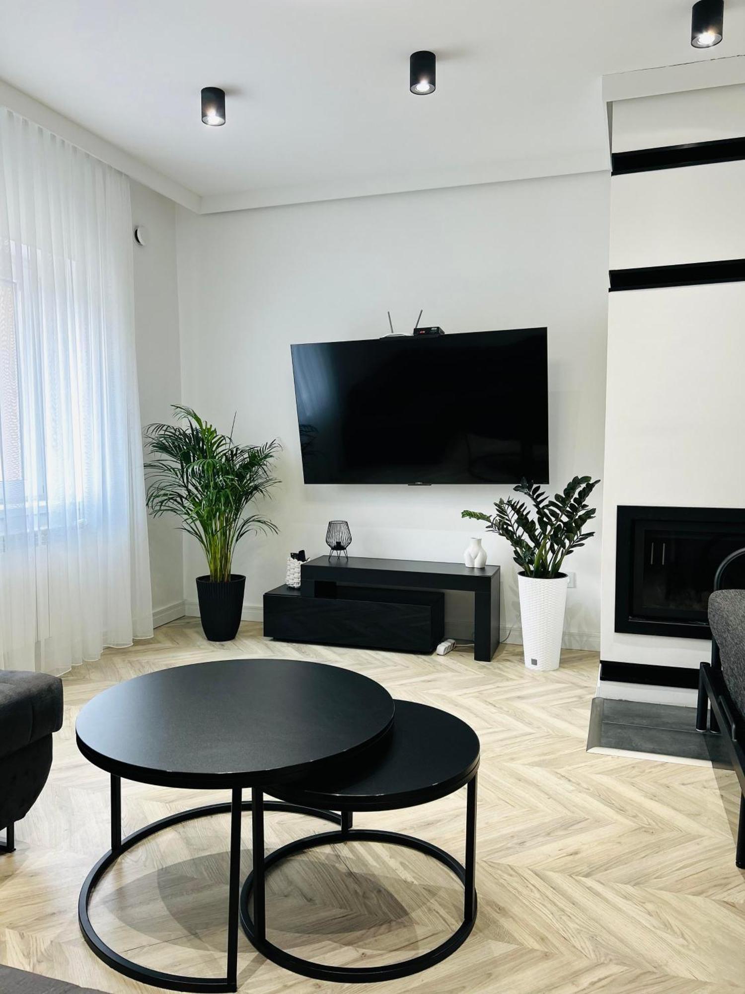 Szep Erno Vip Apartman Hajdúszoboszló Exteriör bild